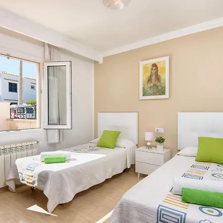 Yolanda - Cala'n Porter * Cala En Porter (Menorca)